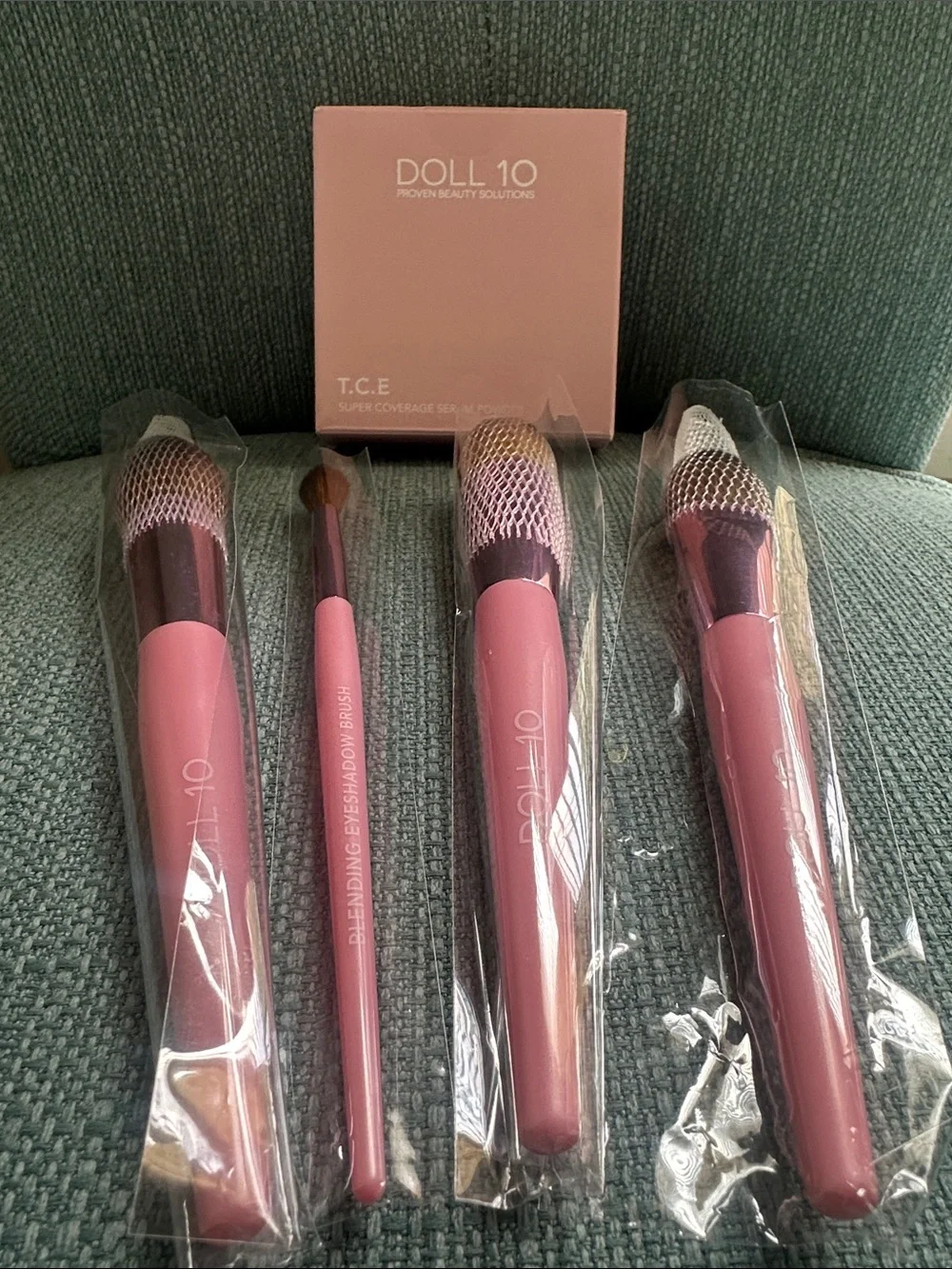 DOLL10 T.C.E Super Coverage Serum Powder - Dusty Pink Box & Doll10 Brush Set